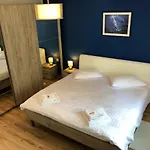 Holiday home Franov With Pool, 10 Min From The Old Town Of Zadar