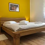 بيت للعطل Franov With Pool, 10 Min From The Old Town Of زادار