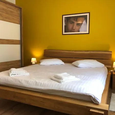 Franov With Pool, 10 Min From The Old Town Of *