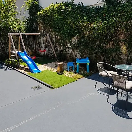 Franov With Pool, 10 Min From The Old Town Of