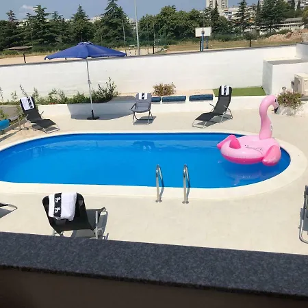 Franov With Pool, 10 Min From The Old Town Of Дом отдыха *