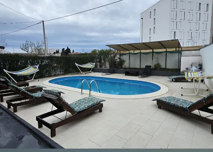 Franov With Pool, 10 Min From The Old Town Of